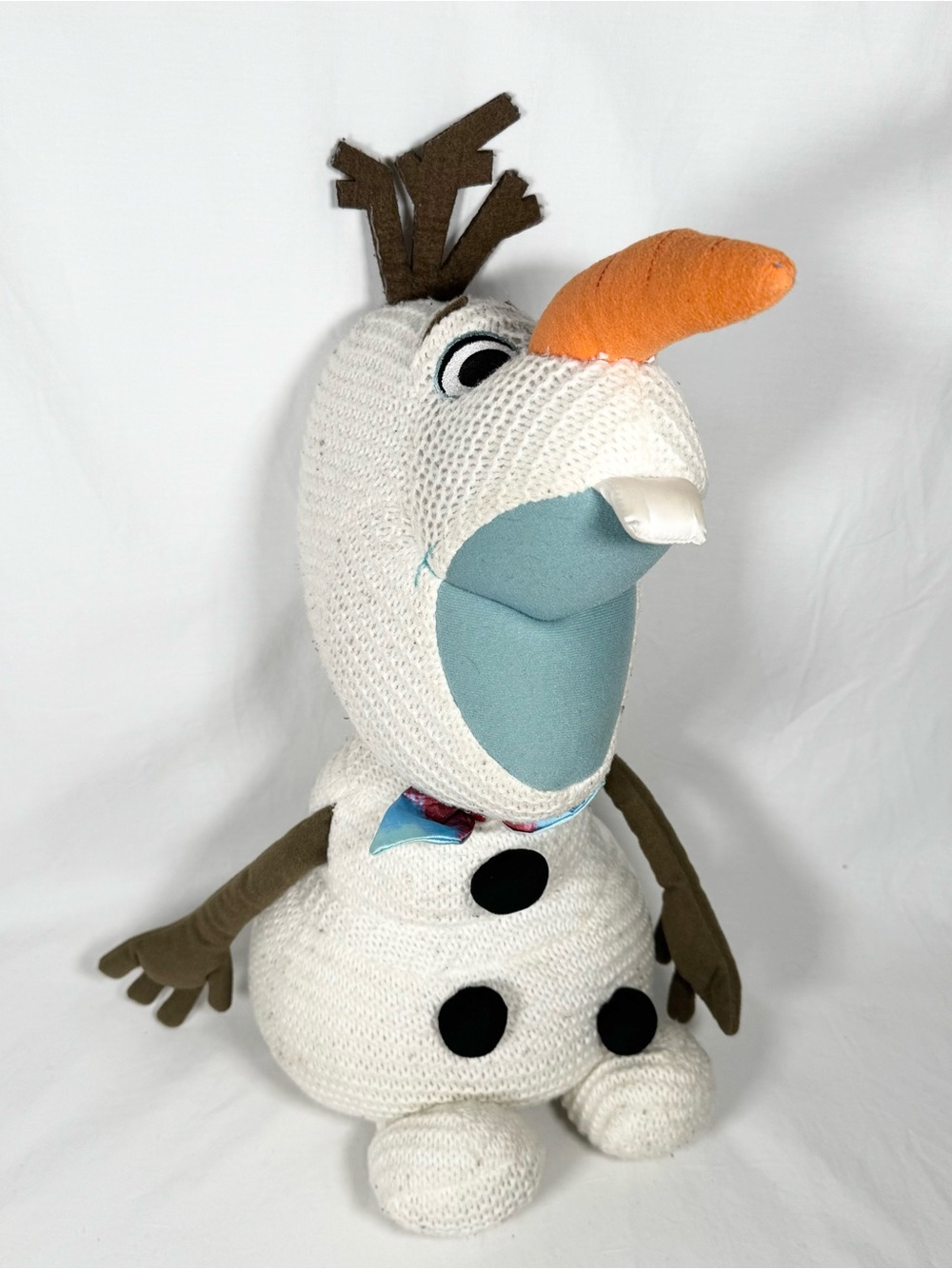 Disney Frozen Olaf's Adventure Knit Knitted Crochet Plush Snowman 16"